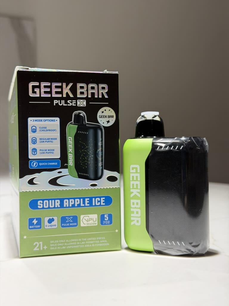 F6B89BD7-3087-44FC-AF39-D89CC47B5D21_1_105_c.jpeg Geek Bar Pulse X Vape-Sour Apple Ice - Image 1