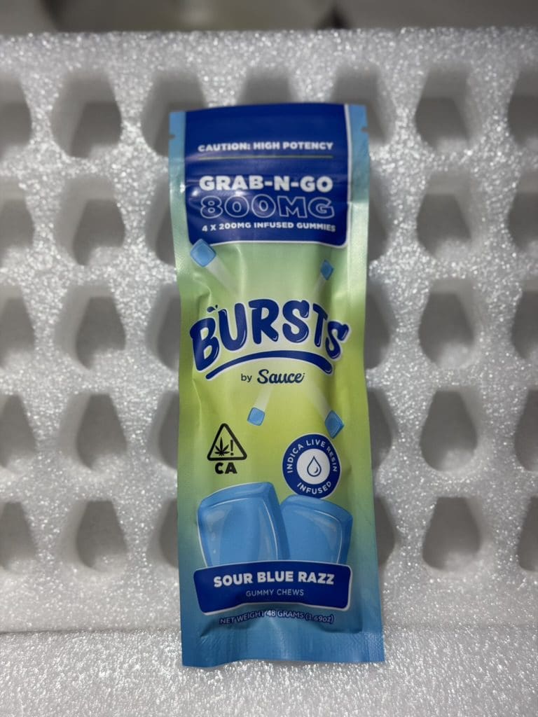 55A022E3-00A7-4595-8F58-71DFFEA91213_1_105_c.jpeg Bursts By Sauce – Sour Blue Razz | Grab N Go 800MG (4x200MG) Infused Gummies | Hybrid - Image 1