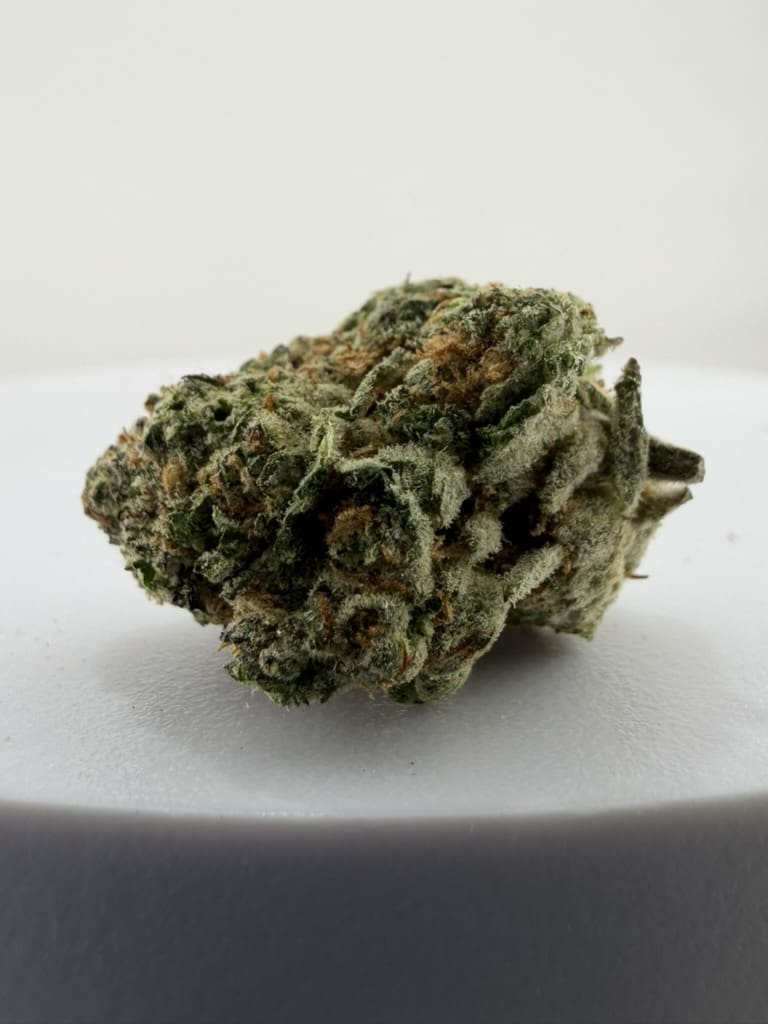 BD075DC1-1C06-479A-870A-CE7F9B62F332_1_105_c.jpeg GMO | Premium Indica-Dominant Hybrid Cannabis Flower | π₯ NEW DROP - Image 1